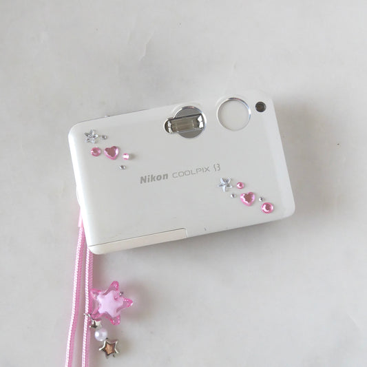 Nikon Coolpix S3 Digital Camera