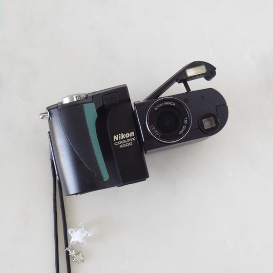 Nikon Coolpix 4500 Digital Camera