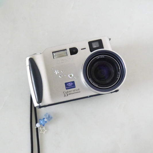 Sony Cybershot S70 Digital Camera