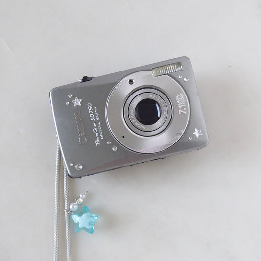 Canon PowerShot SD750 Digital Camera