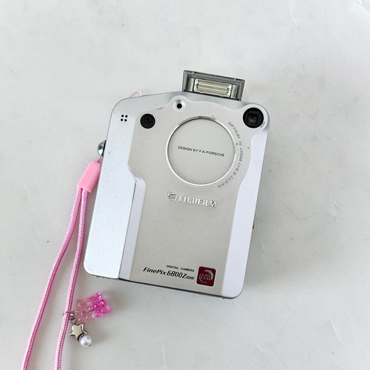 Fujifilm Finepix F601 Zoom Digital Camera