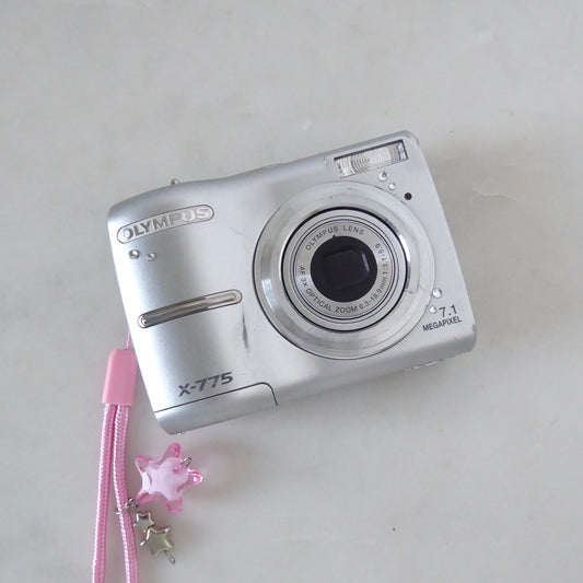 Olympus X-775 Digital Camera