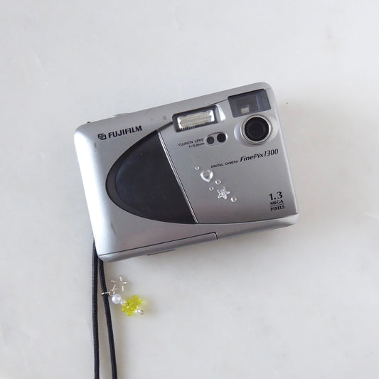 Fujifilm FinePix 1300 Digital Camera