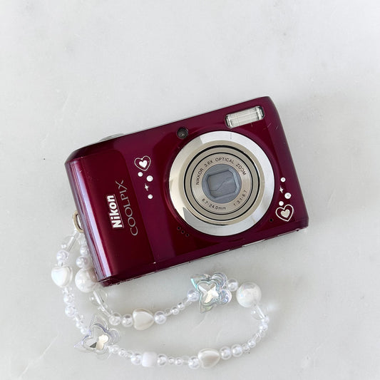 Nikon Coolpix L20 Digital Camera