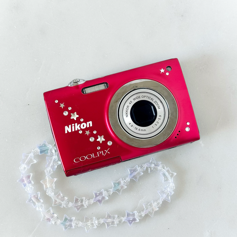 Nikon Coolpix S2500 Digital Camera