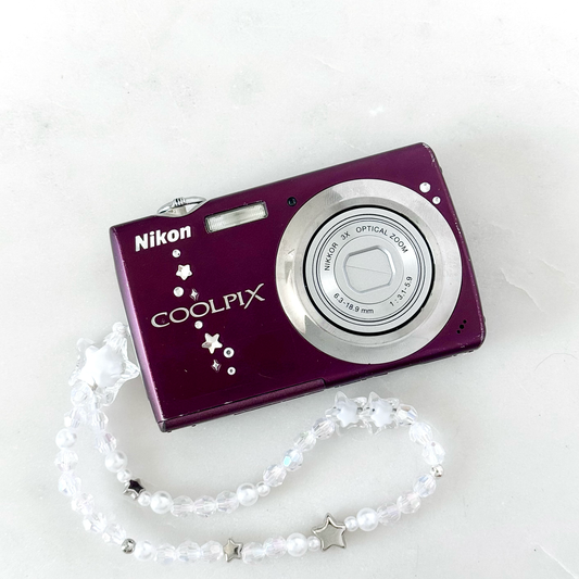 Nikon Coolpix S220 Digital Camera