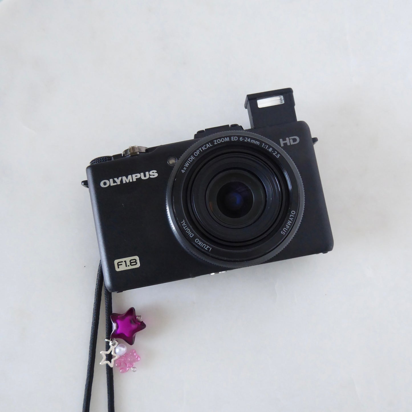 Olympus XZ-1 Digital Camera