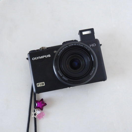 Olympus XZ-1 Digital Camera
