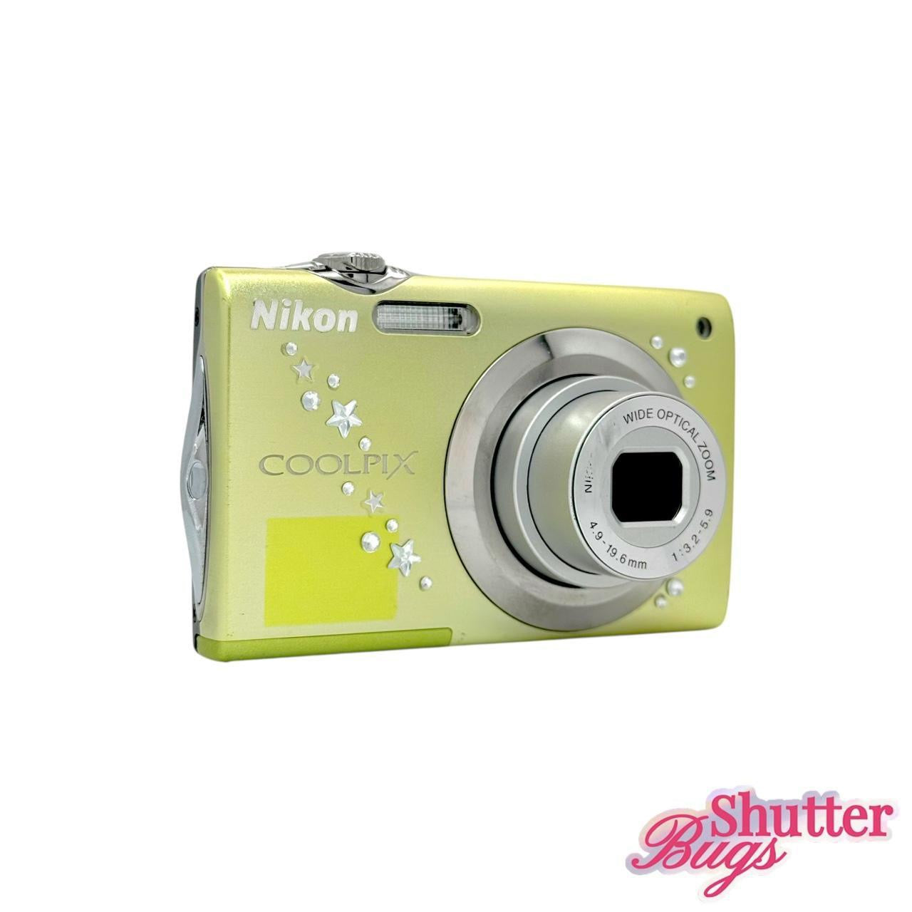 Nikon Coolpix S3000 Digital Camera