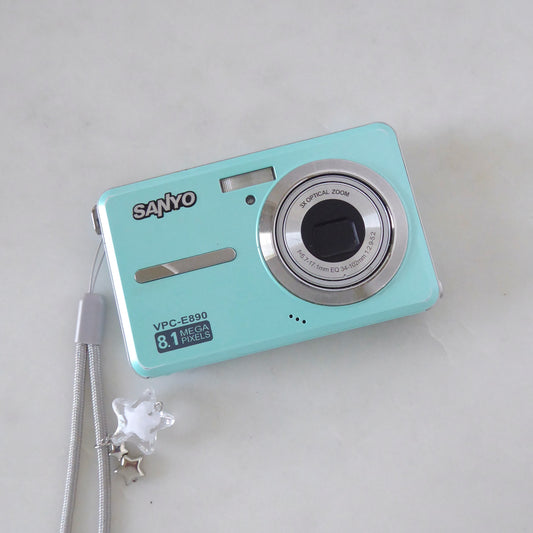 Sanyo E890 Digital Camera