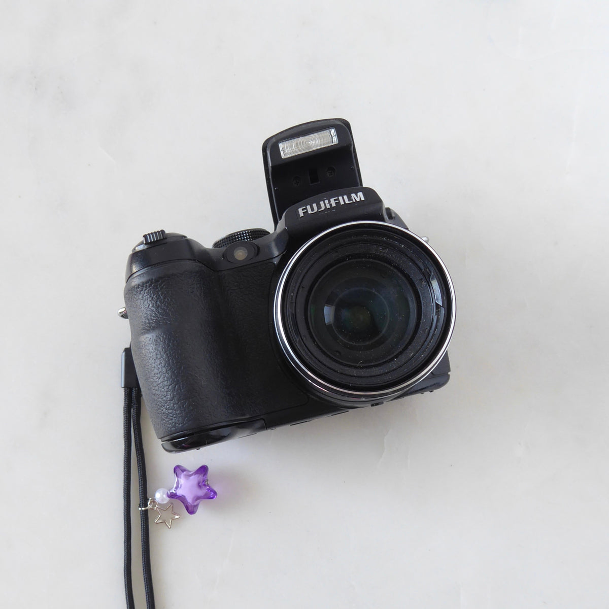 Fujifilm Finepix S1000fd Digital Camera