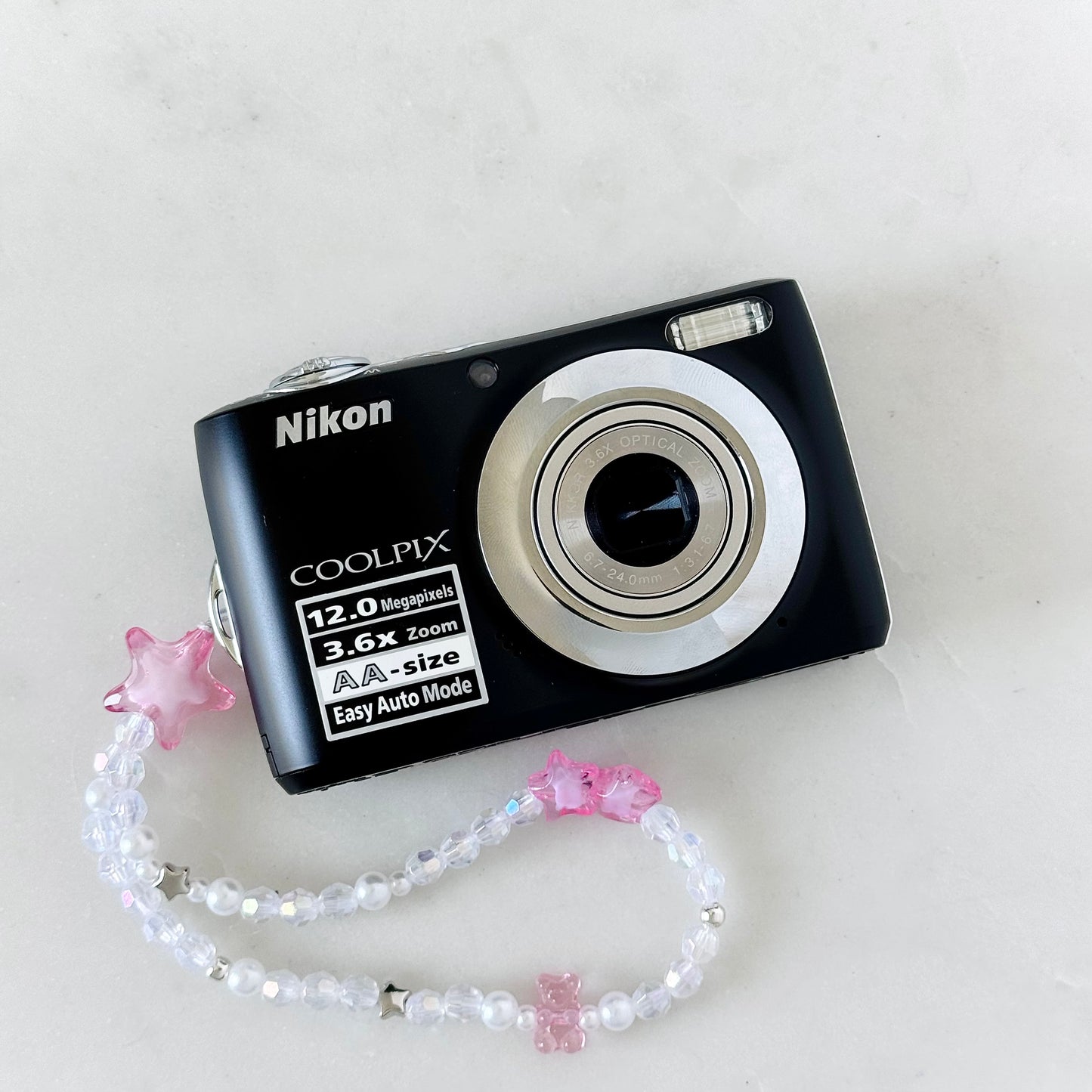Nikon Coolpix L22 Digital Camera IN BOX