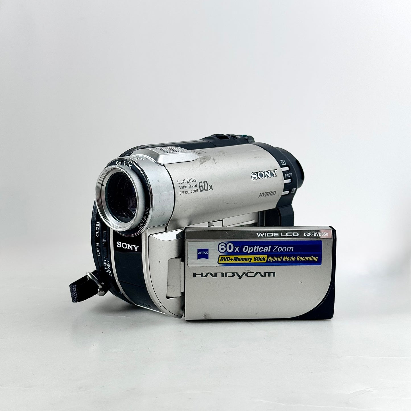 Sony Handycam DVD650 Hybrid Video Camcorder
