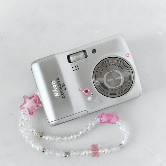 Nikon Coolpix L3 Digital Camera IN BOX