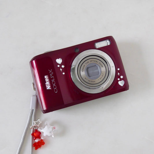 Nikon Coolpix L20 Digital Camera