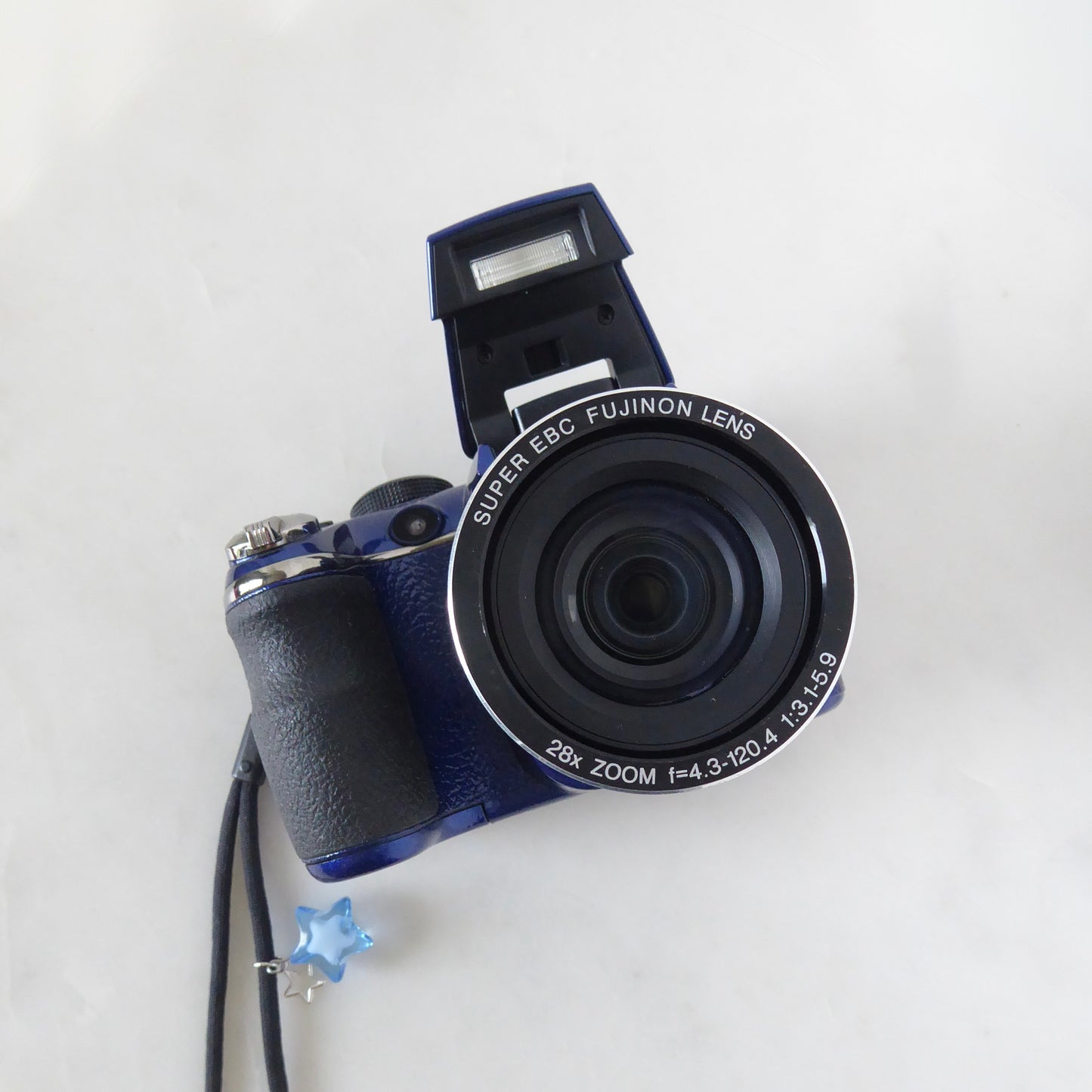 Fujifilm Finepix S4400 Digital Camera