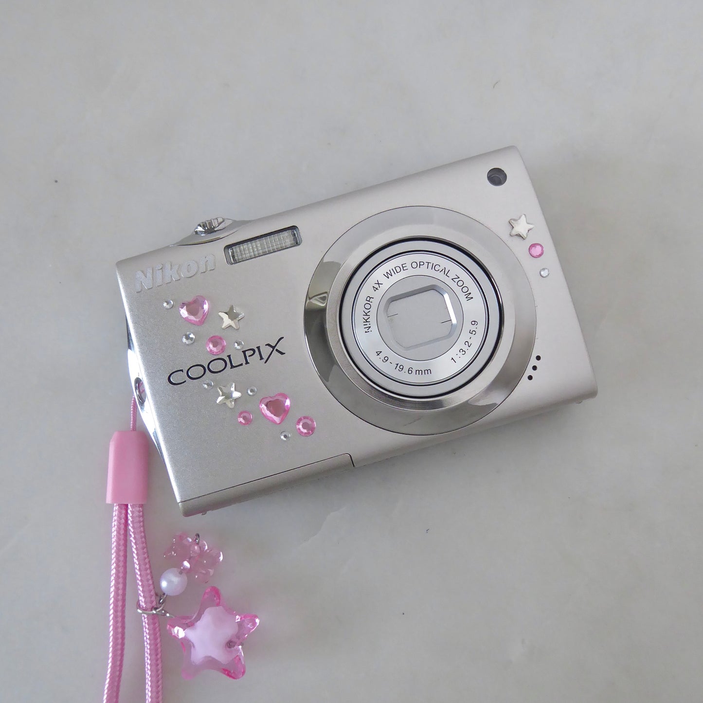 Nikon Coolpix S4000 Digital Camera