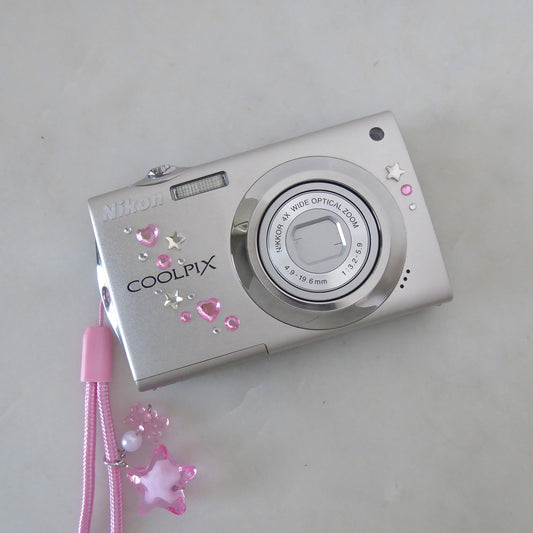 Nikon Coolpix S4000 Digital Camera