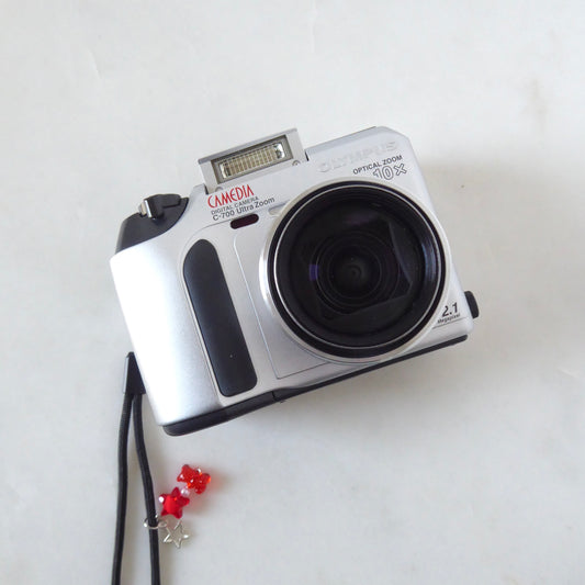 Olympus Camedia C-700 Zoom Digital Camera