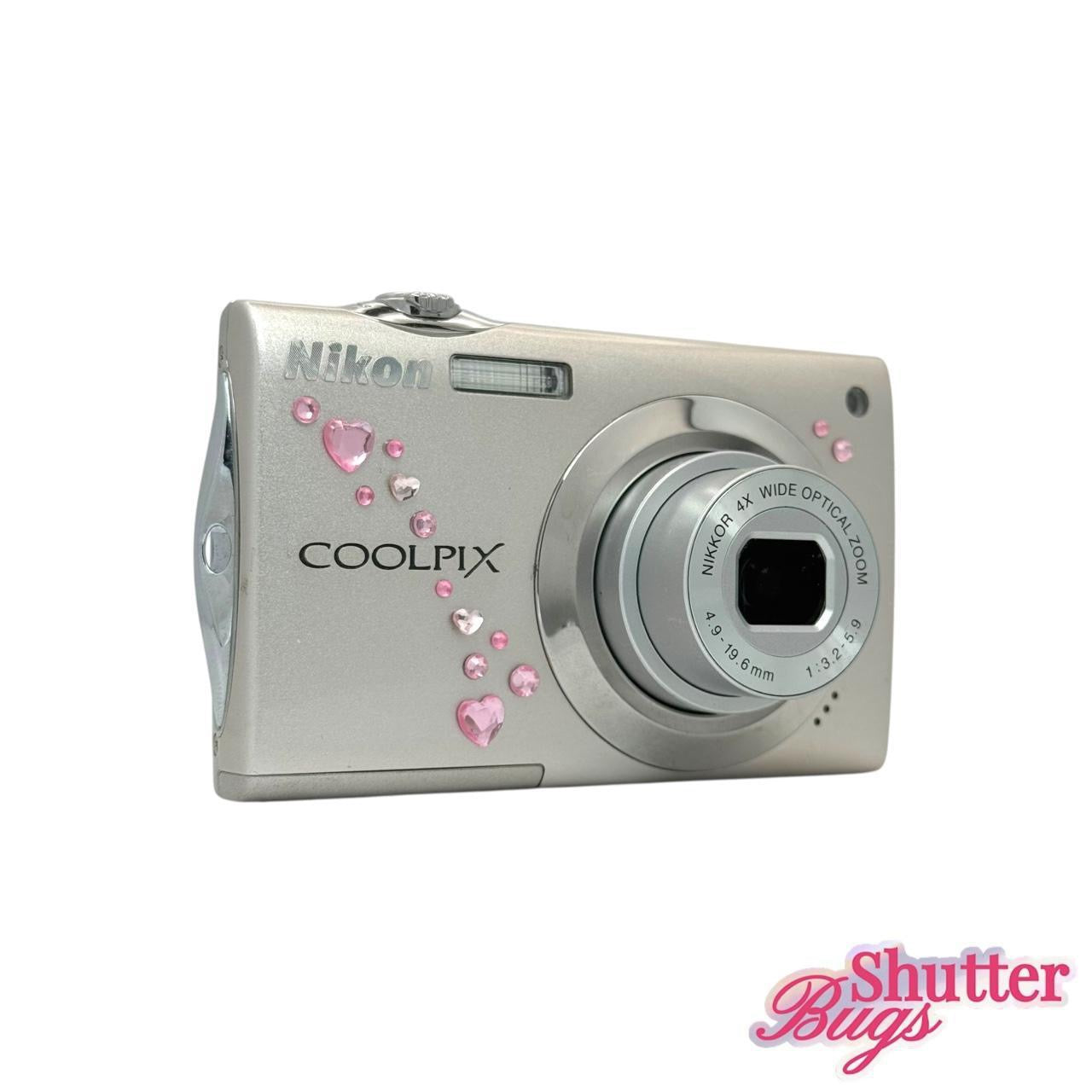 Nikon Coolpix S4000 Digital Camera