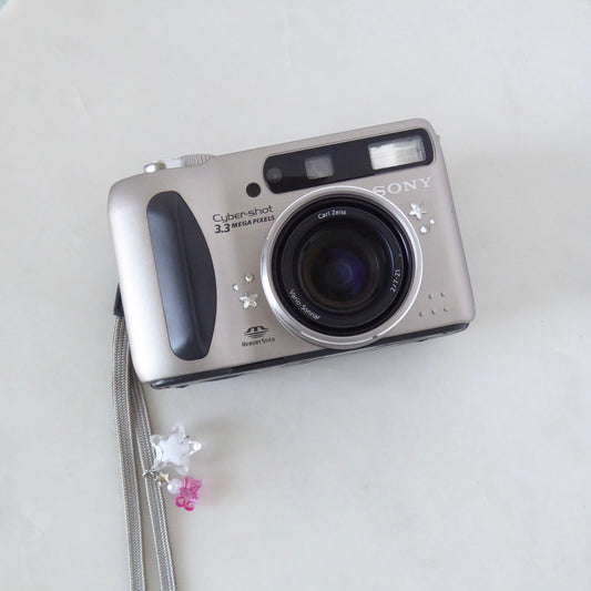 Sony Cybershot S75 Digital Camera