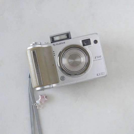 Fujifilm Finepix E500 Digital Camera