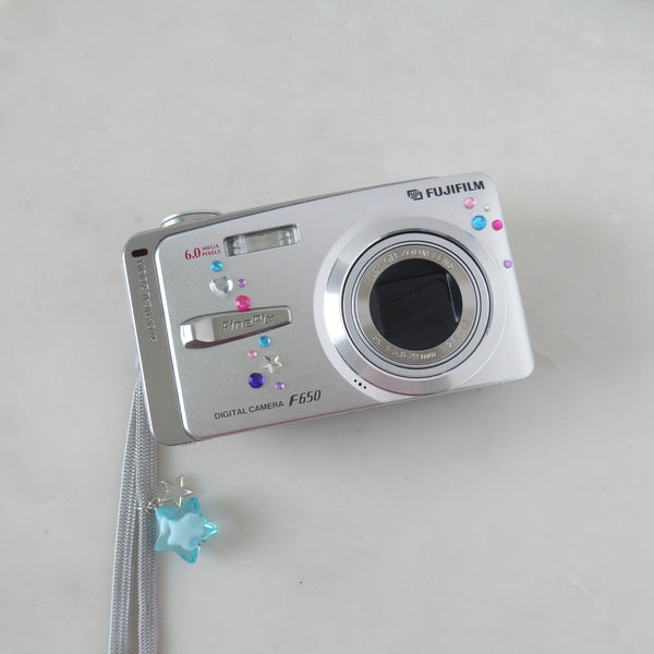 Fujifilm Finepix F650 Digital Camera
